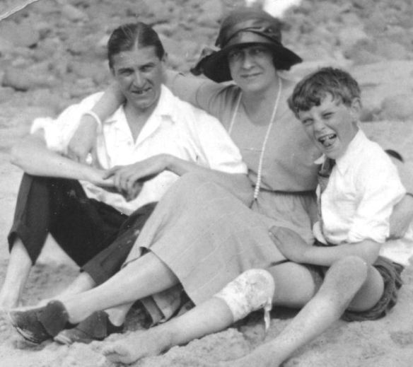 Bill H with parents, crop