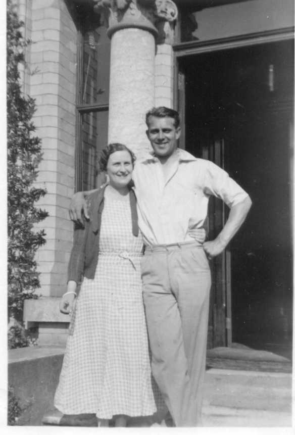 Bill Hoffman and Daisy in 1935