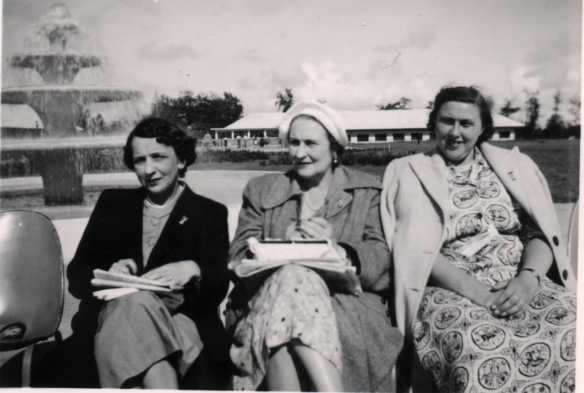 Dorothie Daisy and Yvonne in 1950